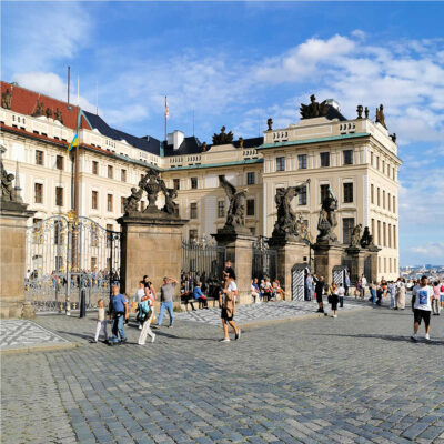 5 days Prague itinerary by a local (with top attractions & hidden gems ...