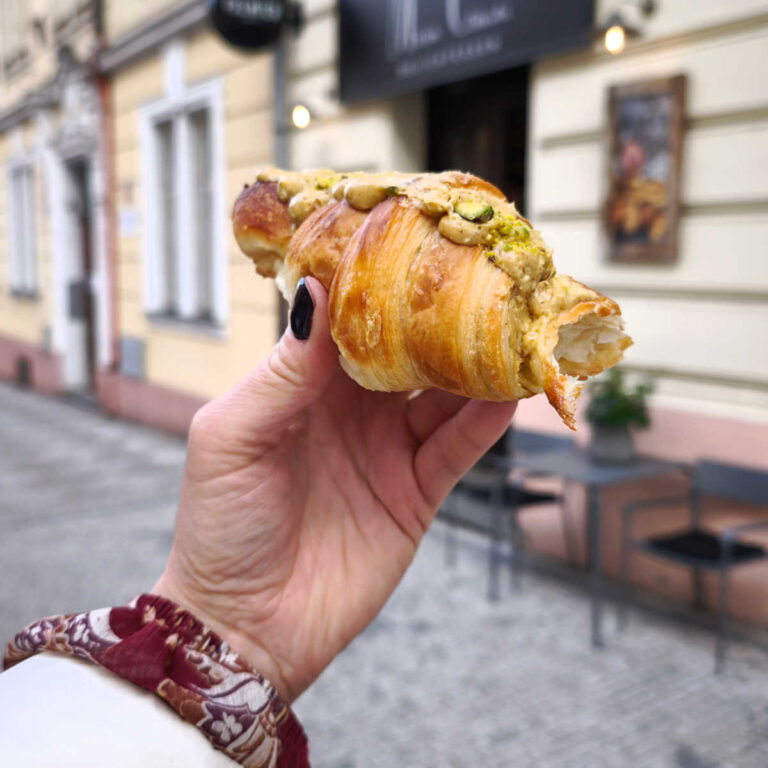9 Best Croissants Bakeries in Prague (2026) – Recommended by a baker & local